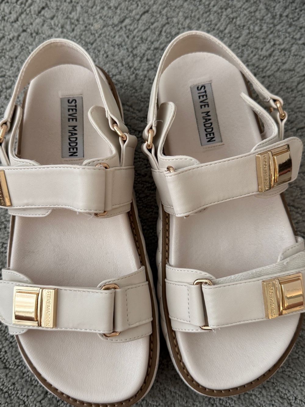 Steve Madden Cream Platform Sandals with Gold Hardware - Picture 2 of 6